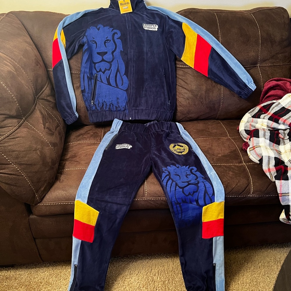Limited Edition Modelo- Track Suit collab w/ KidSuper - Picture 2 of 11
